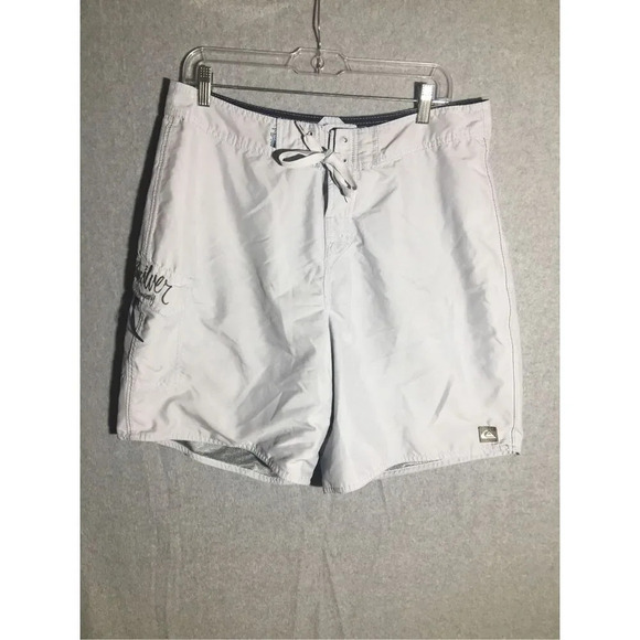 Mens Quiksilver Swim Trunks Board Shorts Beach Summer Boating Spring Outdoors - Picture 1 of 6